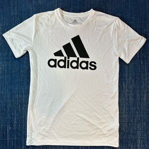 Adidas T-shirt